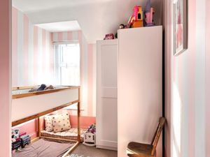 Photo 5- click for photo gallery